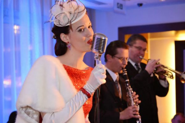 Jazz Band by La Jana & Her Cats