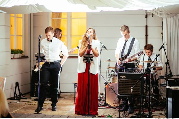 Aurora Party Band