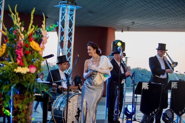 Jazz Band by La Jana & Her Cats